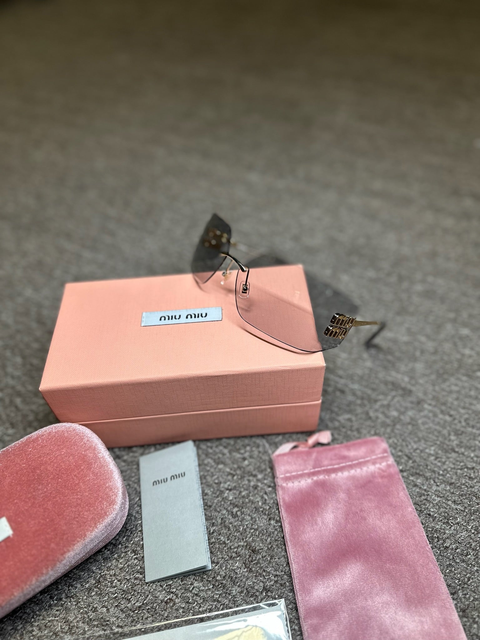 Óculos de sol Miu Miu