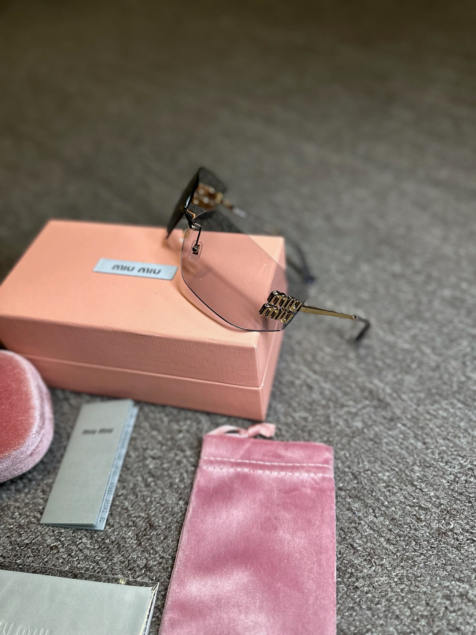 Óculos de sol Miu Miu