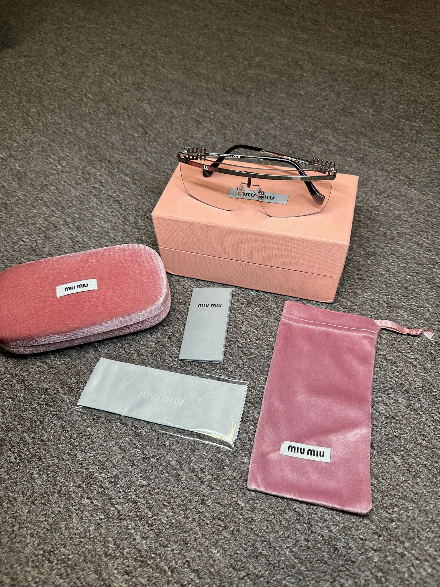 Óculos de sol Miu Miu