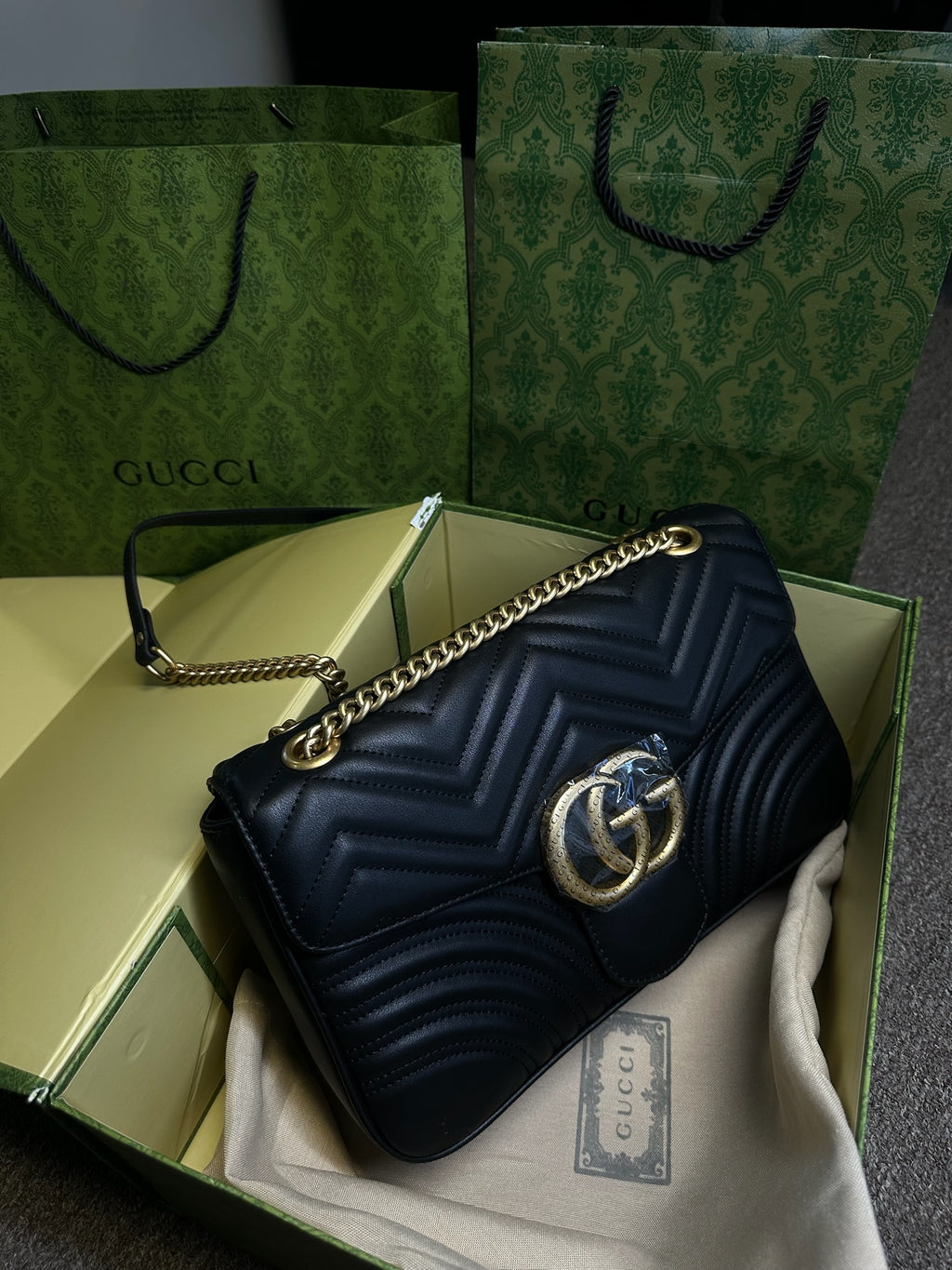 GUCCI bolsa tiracolo GG marmont média