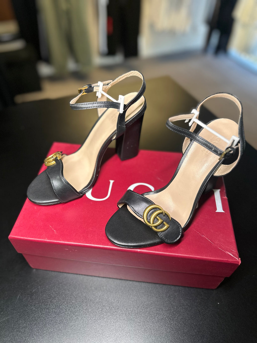 Salto Sandália Gucci GG Marmont