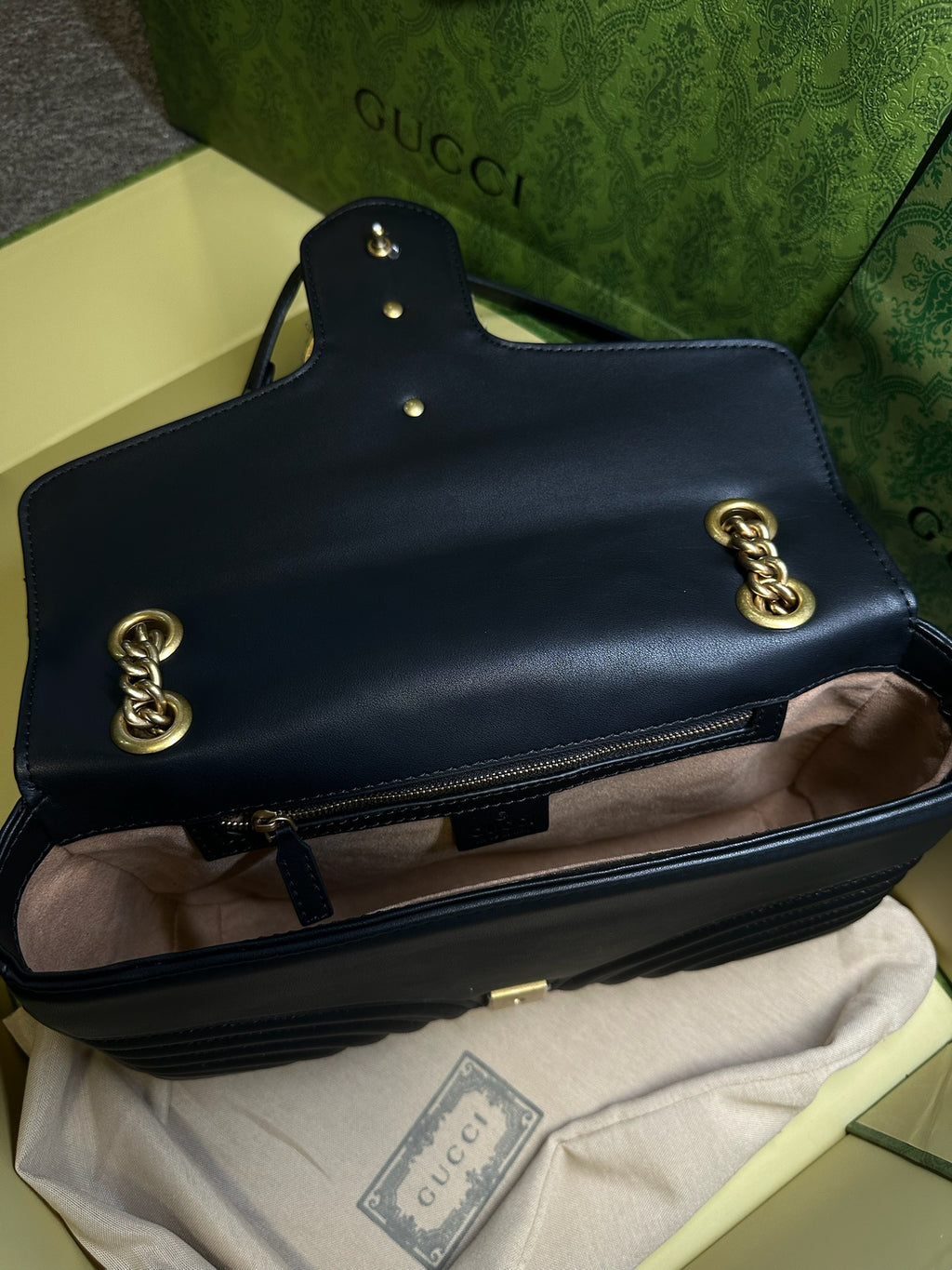 GUCCI bolsa tiracolo GG marmont média