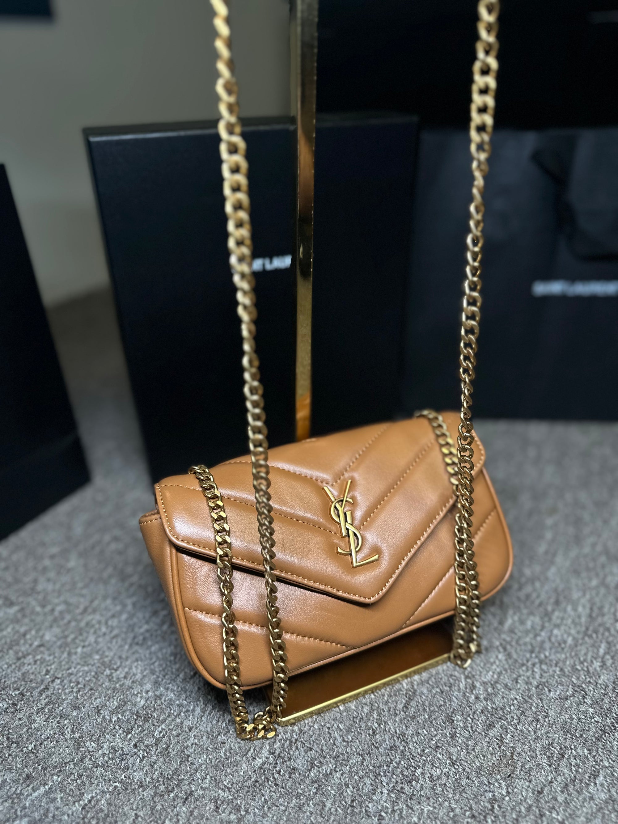 Bolsa YSL Loulou pequena