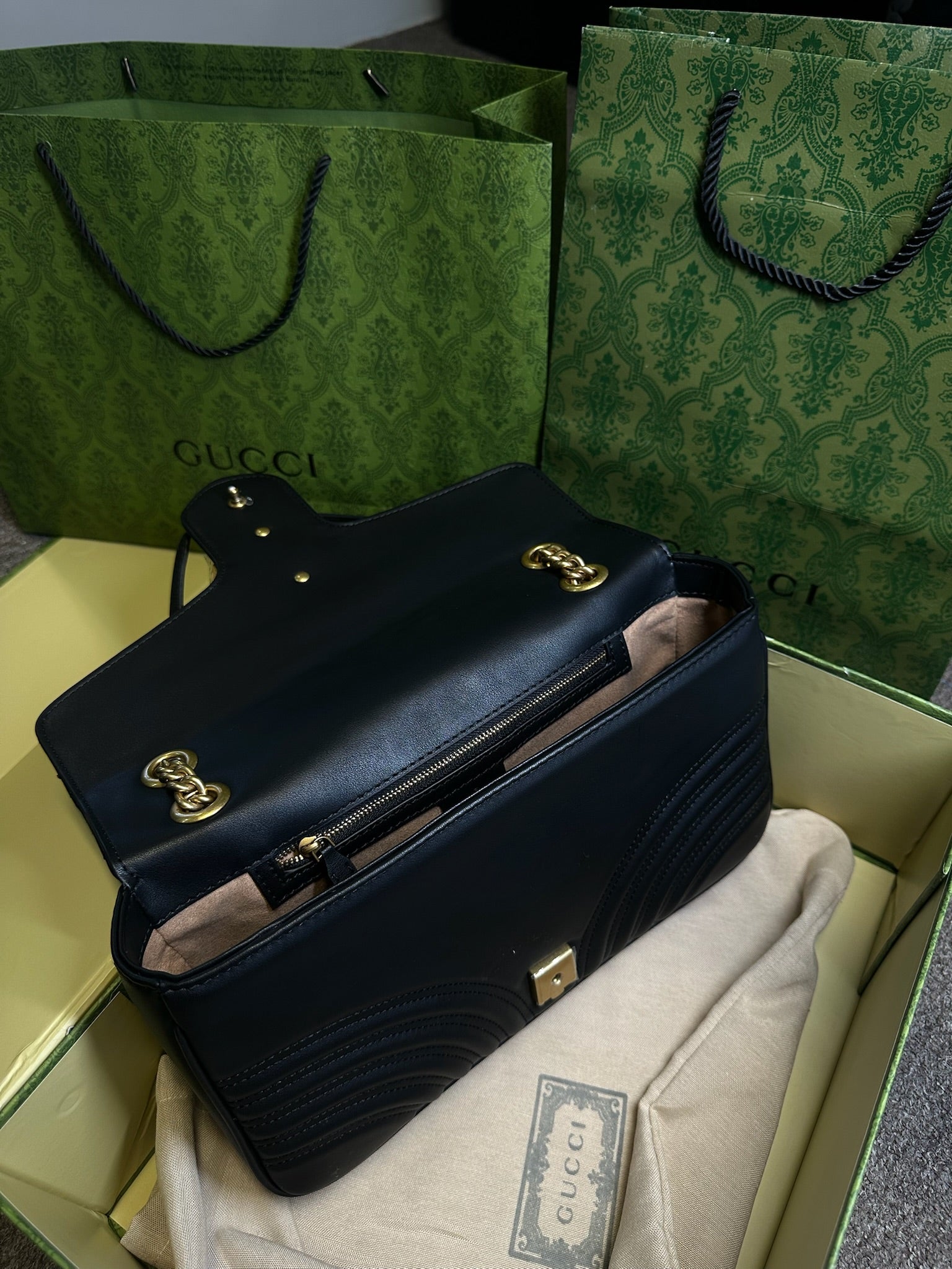 GUCCI bolsa tiracolo GG marmont média