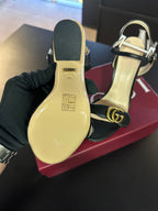 Salto Sandália Gucci GG Marmont