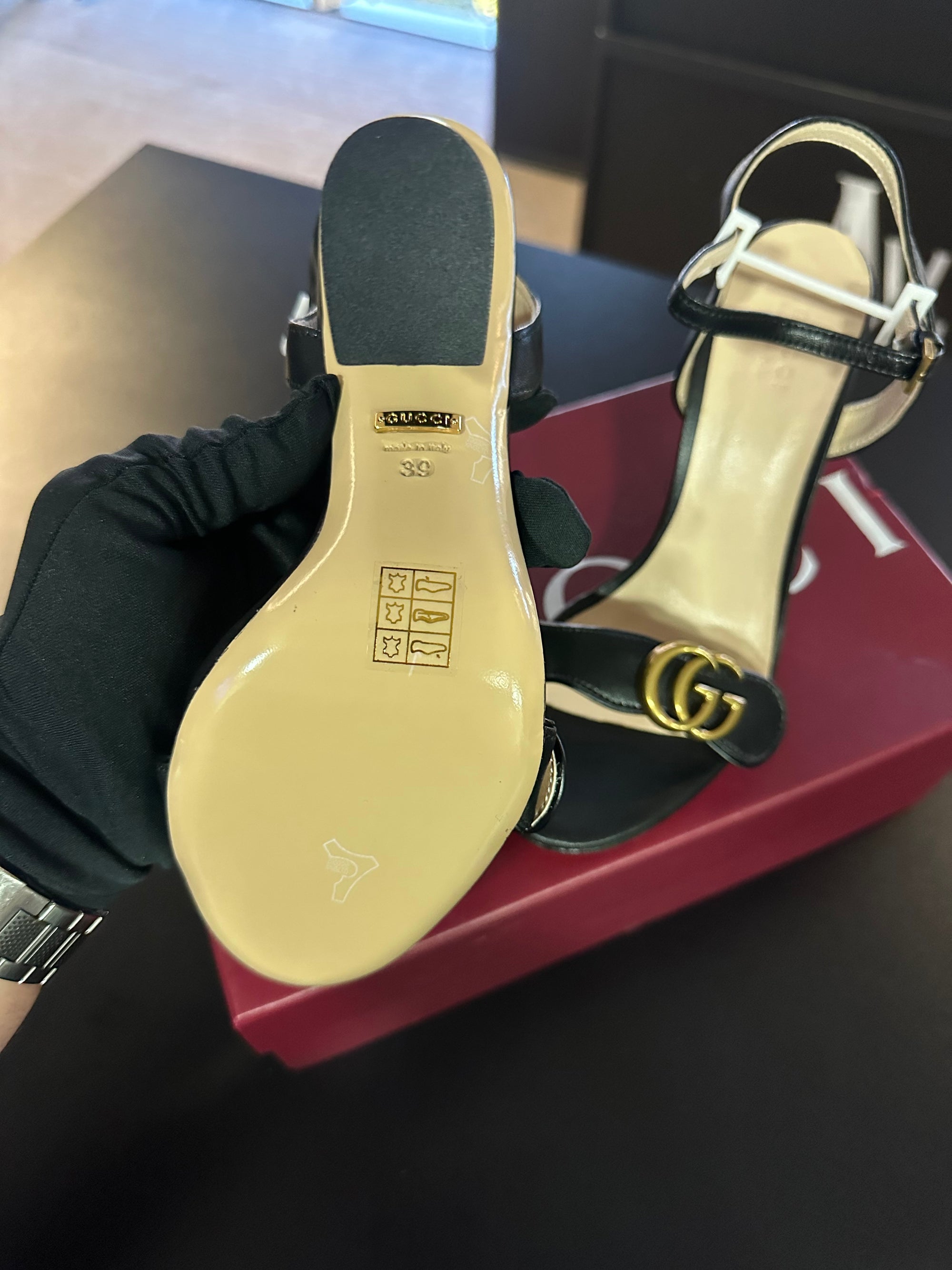 Salto Sandália Gucci GG Marmont