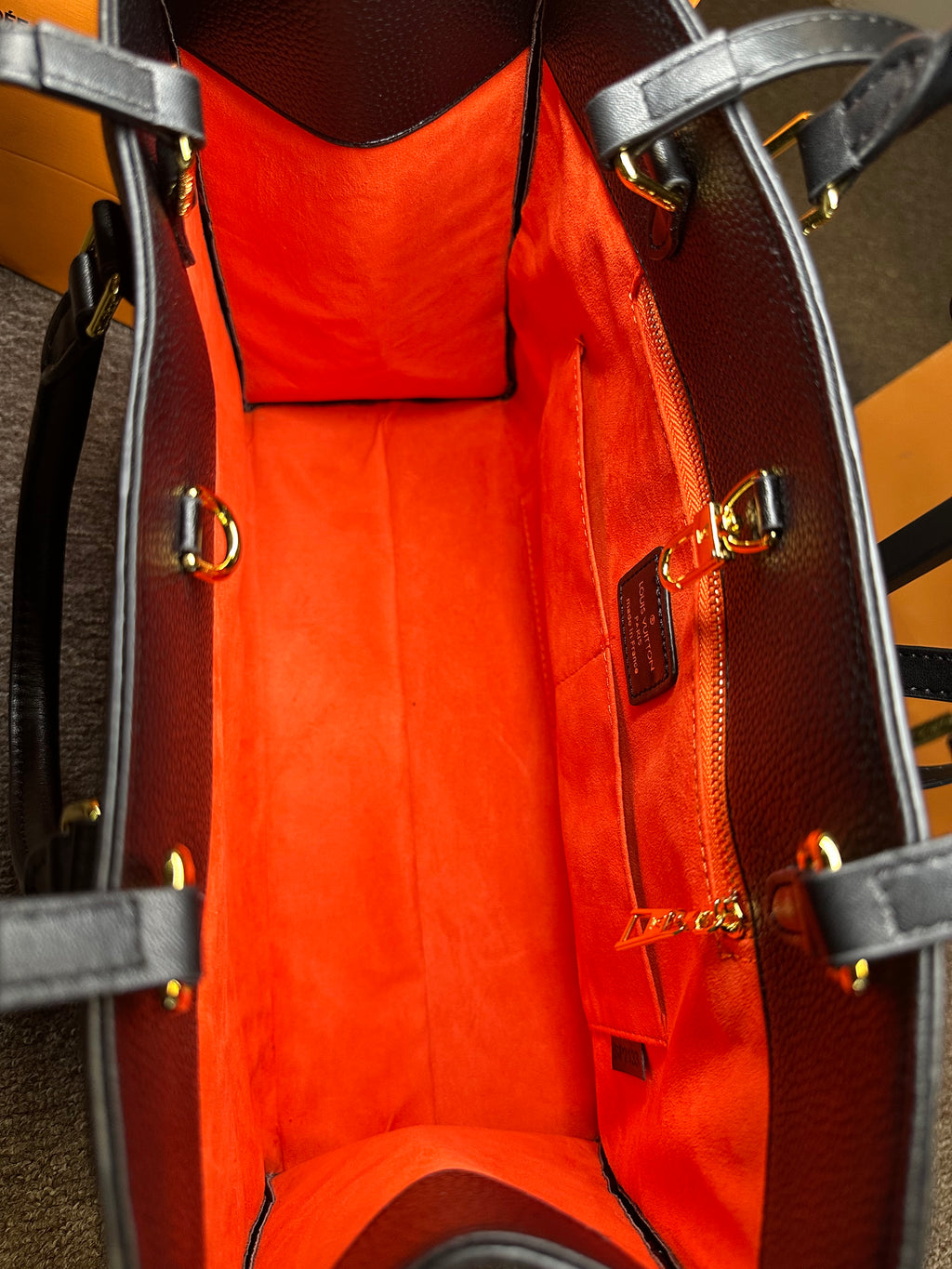 Bolsa LV On the Go Monograma Preta