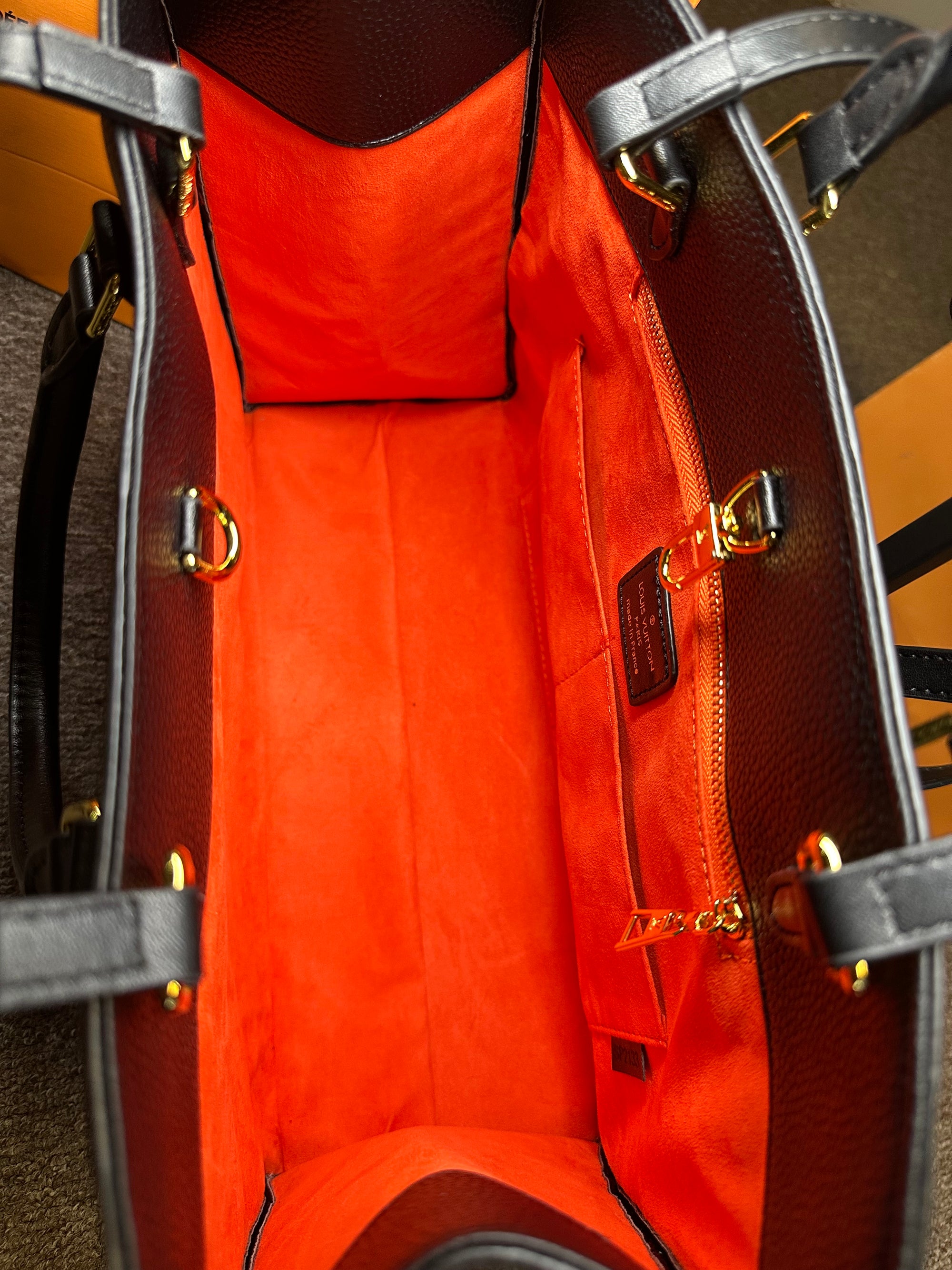 Bolsa LV On the Go Monograma Preta