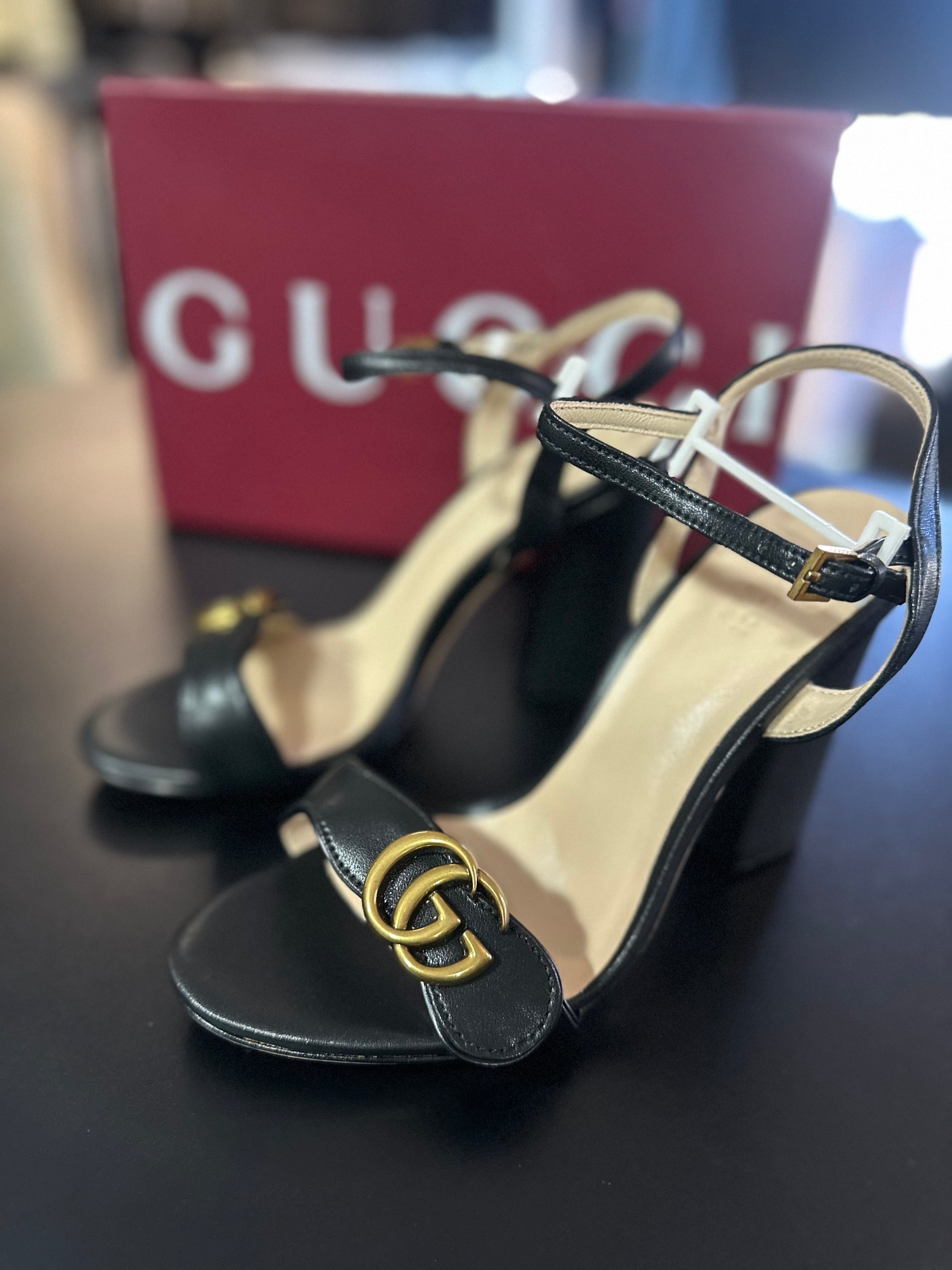 Salto Sandália Gucci GG Marmont